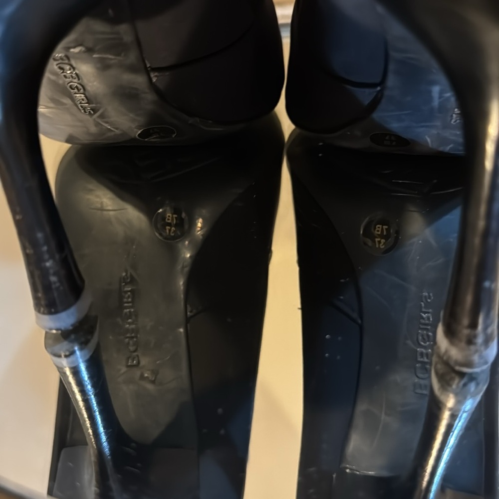 Booties - Picture 3 of 4